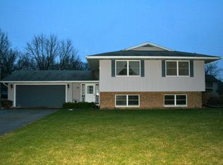 732 Coffee Creek Rd, Chesterton, IN 46304