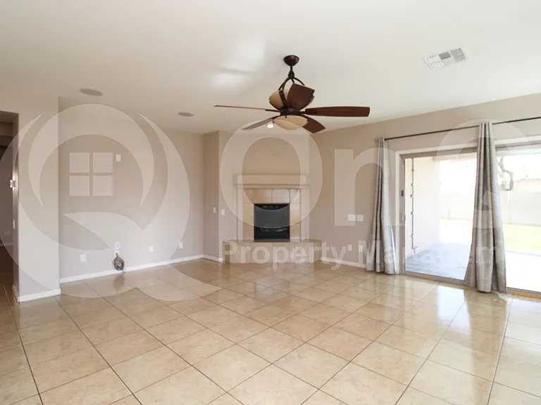 27105 N 52nd Ave — Photo 8