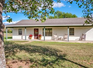 608 Northwest Dr, Fredericksburg, TX 78624
