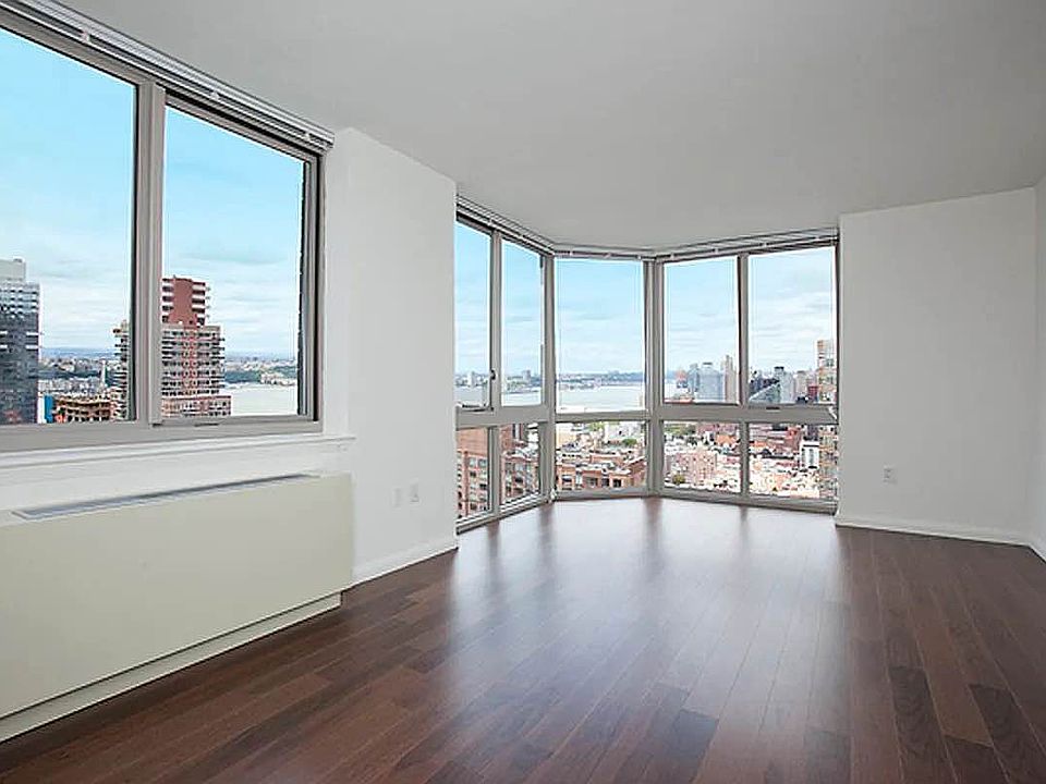 1st image of 561 10th Ave APT 17A