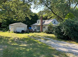 52721 Emmons Rd, South Bend, IN 46637