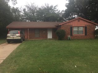 4600 Meadow Lake Dr, Wichita Falls, TX 76310