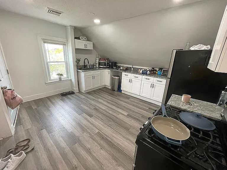 119 Hanover St #3 — Photo 4