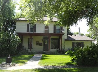 503 N Clark Ave, Sutton, NE 68979