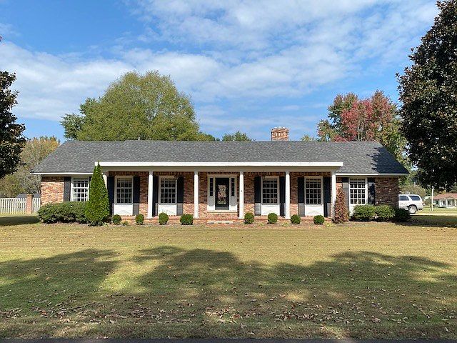 280 Bowen Dr Savannah Tn 38372 Mls 10087462 Zillow