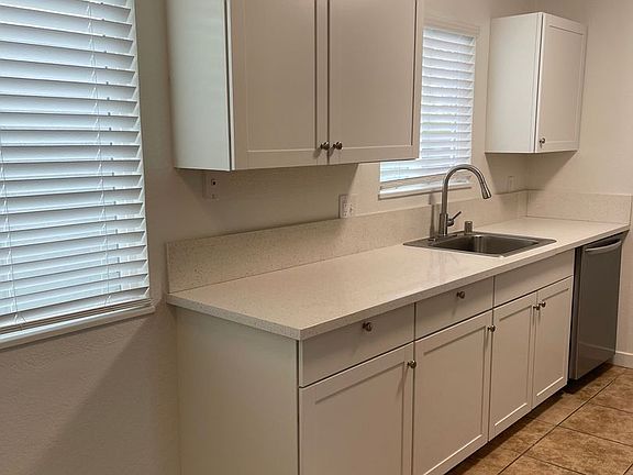 3rd image of 261 Boulder Creek Dr #D