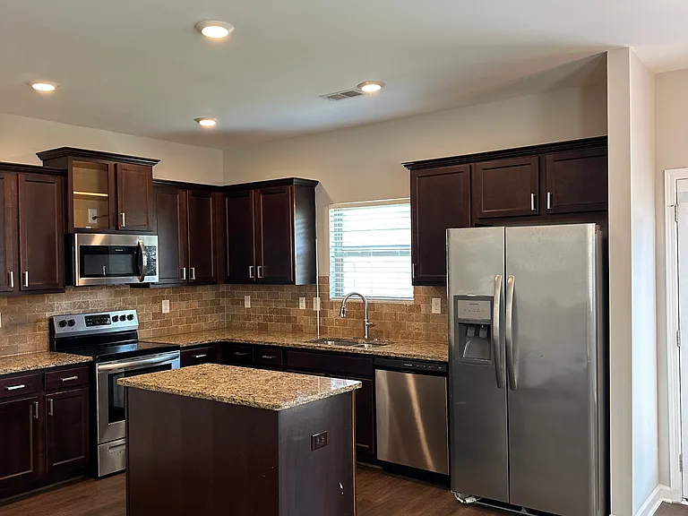 2639 Lovejoy Crossing Dr — Photo 4