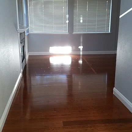 3rd image of 533 Wicklow Dr