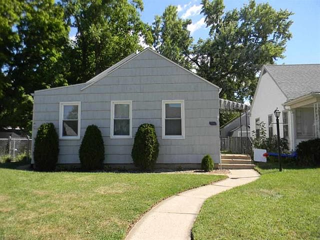 1st image of 2110 Berkley Pl
