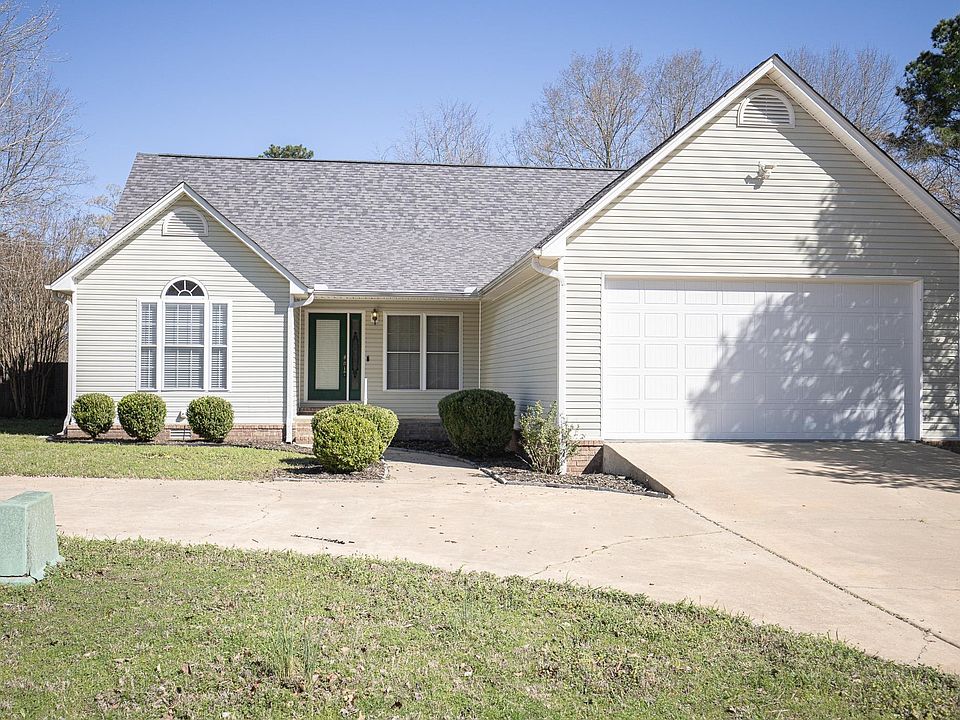1st image of 7 Christen Ln