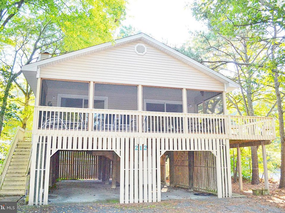 1st image of 212 Ashwood Ct