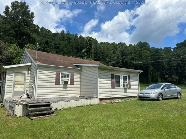 55 Arrowhead Ln, Ashford, WV 25009