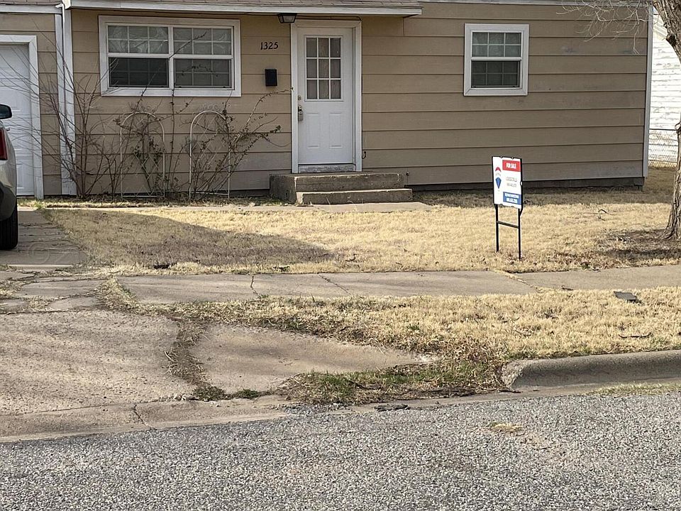 1st image of 1325 E Foster Ave