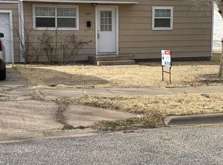 1325 E Foster Ave, Pampa, TX 79065