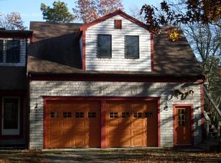 18 Shore Dr, Harwich, MA 02645