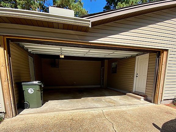 5th image of 1207 Independence Dr