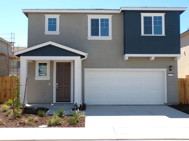 4333 Frontier Way — Photo 2