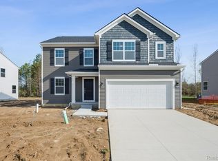 4221 Cedar Ln, Grand Blanc, MI 48439