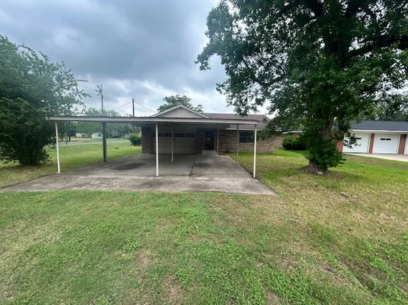 340 N West St, Yorktown, TX 78164