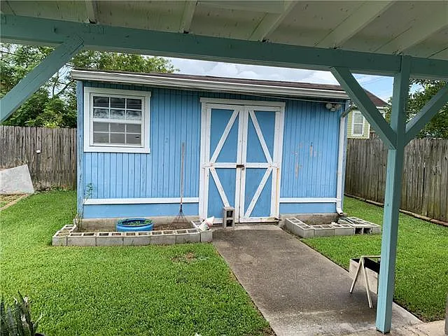 2509 Piety St — Photo 14