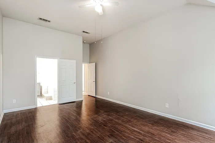 1618 Allen Dr — Photo 10