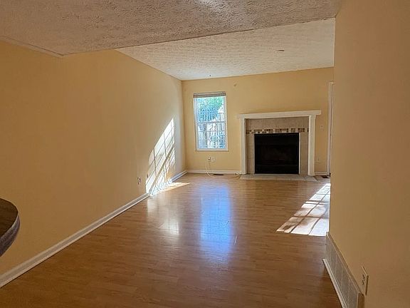 5th image of 4192 Cherry Orchard Ln
