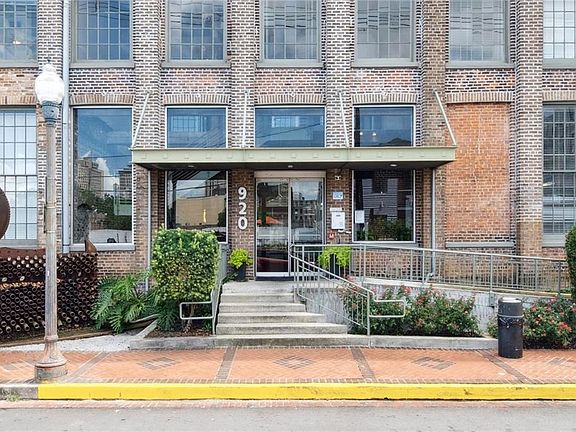 2nd image of 920 Poeyfarre St APT 321