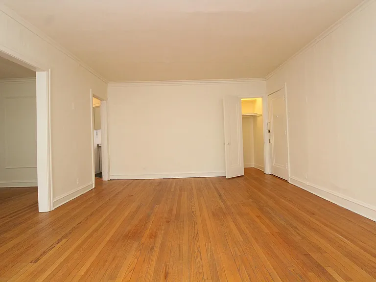 4310 N Ashland Ave #2W — Photo 11