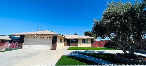 2081 Diamond Ave Photo 1