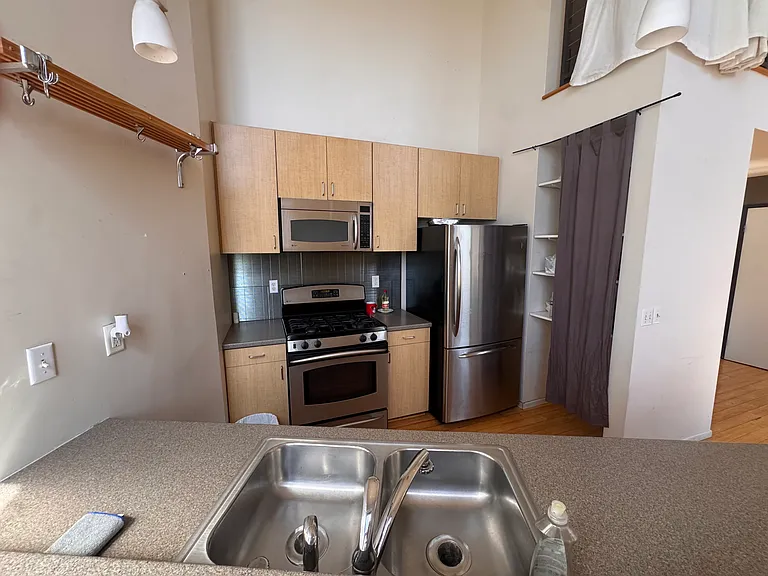 101 W Mission Blvd #302 — Photo 5