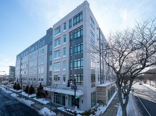 180 Telford St Unit 605, Brighton, MA 02135