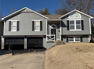 19704 E 9th St S, Independence, MO 64056