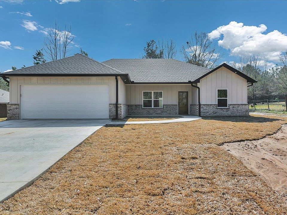 1st image of 955 Whispering Pine Ln