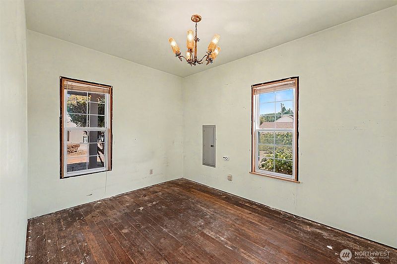 4th image of 312 Taylor Street SW