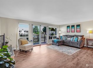 500 Elm Way APT 24, Edmonds, WA 98020