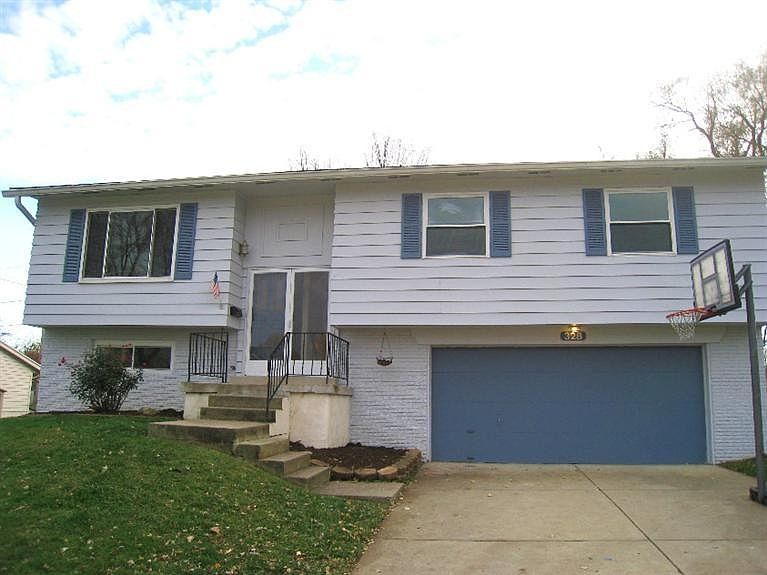 1st image of 328 Cambridge Dr