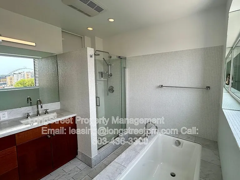 300 NW 8th Ave #902 — Photo 25