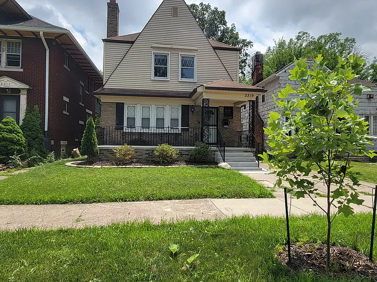 3319 Gladstone St — Photo 27