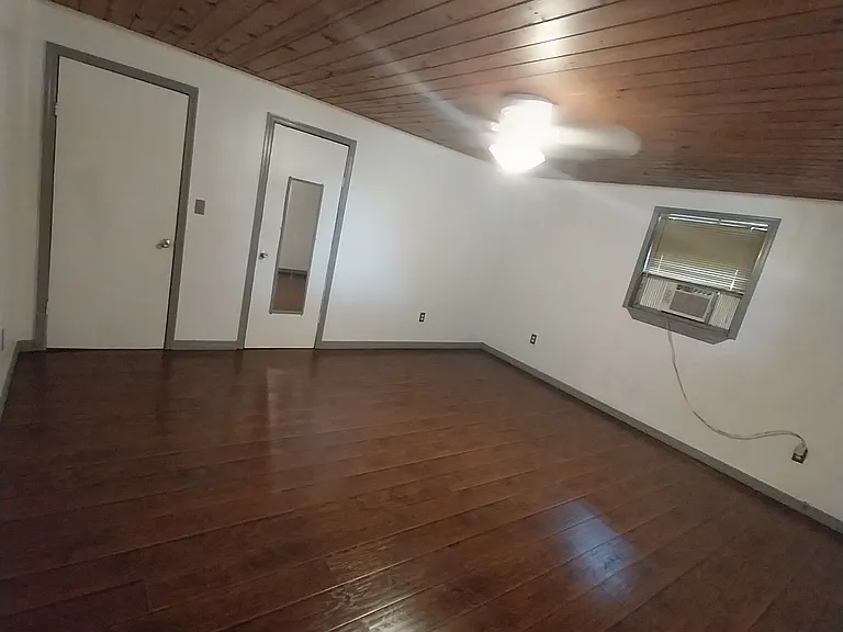 4298 County Road 693 — Photo 13