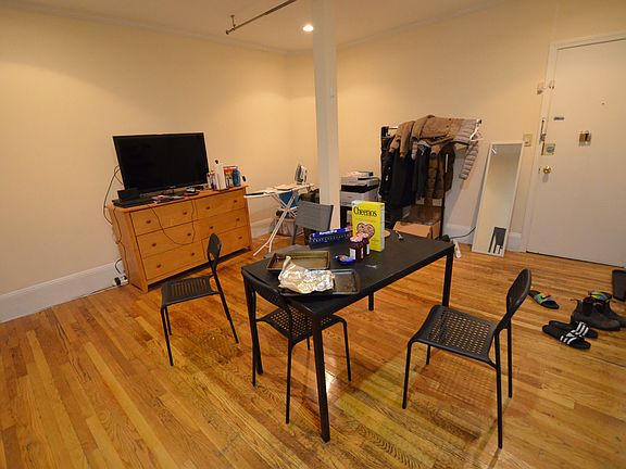 5th image of 409 Marlborough St APT 54
