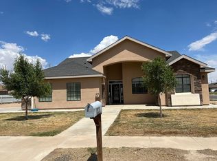 1220 S Morris St, Pecos, TX 79772