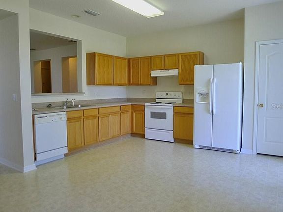 3rd image of 6829 Lake Eaglebrooke Dr