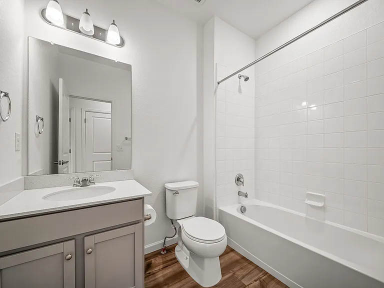 475 Millwall Cir — Photo 19