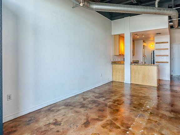 2nd image of 420 N Adams St Unit 102