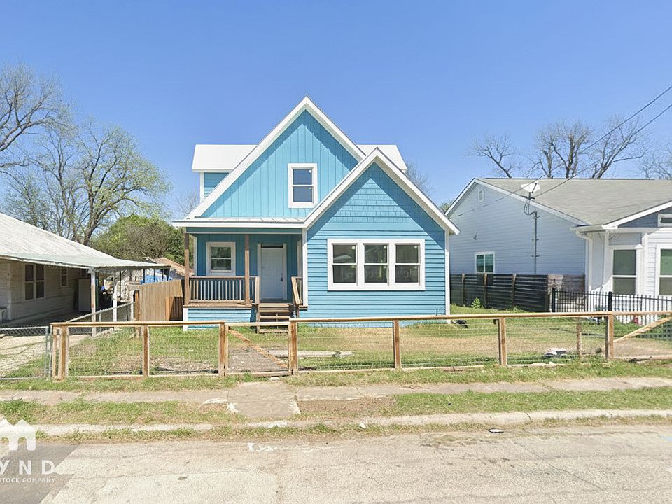 1st image of 319 Burleson St
