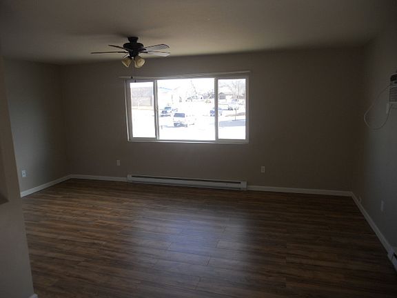 4th image of 3431 Baltimore Ave #2