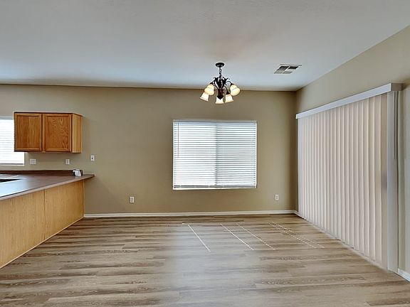 5th image of 13010 W Rosewood Dr