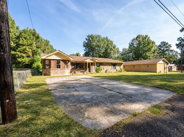 204 Livingston Rd NE