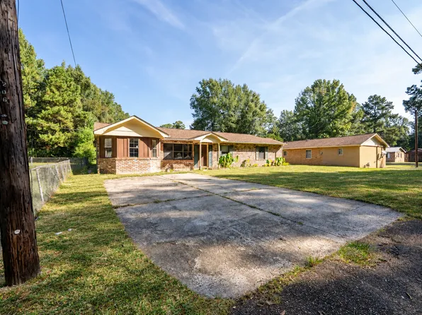 204 Livingston Rd NE, Brookhaven, MS 39601