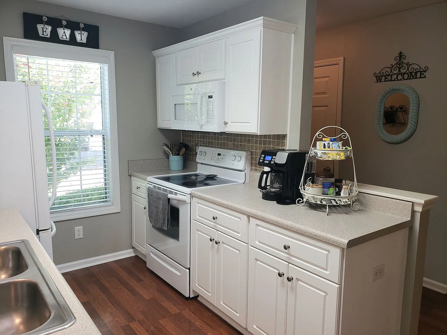 Fully Furnished - 5202 Aruba Circle In Augusta - Cute Farmhouse Look, 3 Bedrooms, 2 Bath, 1 Car G... — Photo 4